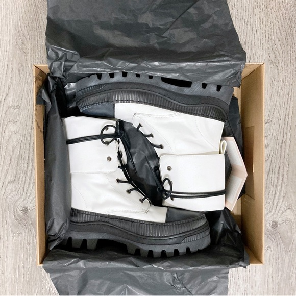 Free People Goldie Lug Sole Lace Up Combat Boots Black/White Size 36/US 6 NWT - Picture 2 of 15